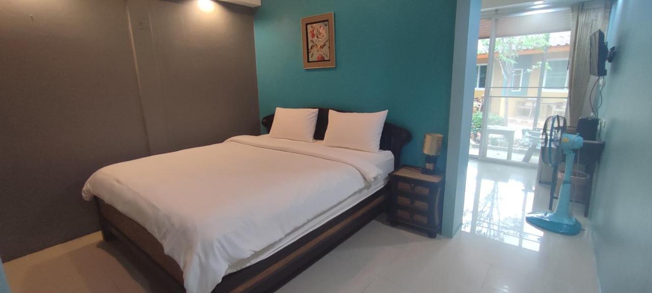 Q Zone Boutique House Hotel Пра Након Си Аютая Екстериор снимка